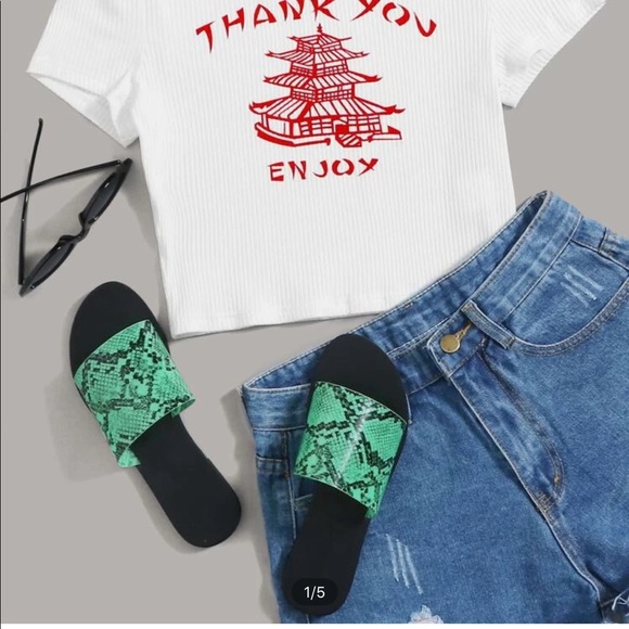 Crop top - Picture 2 of 2